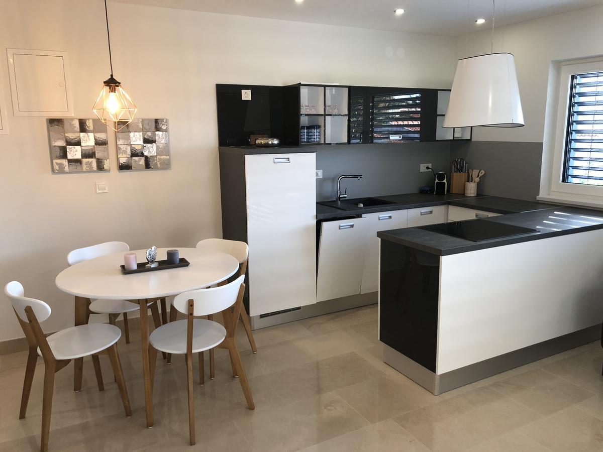Apartments Svetec Вир Екстер'єр фото
